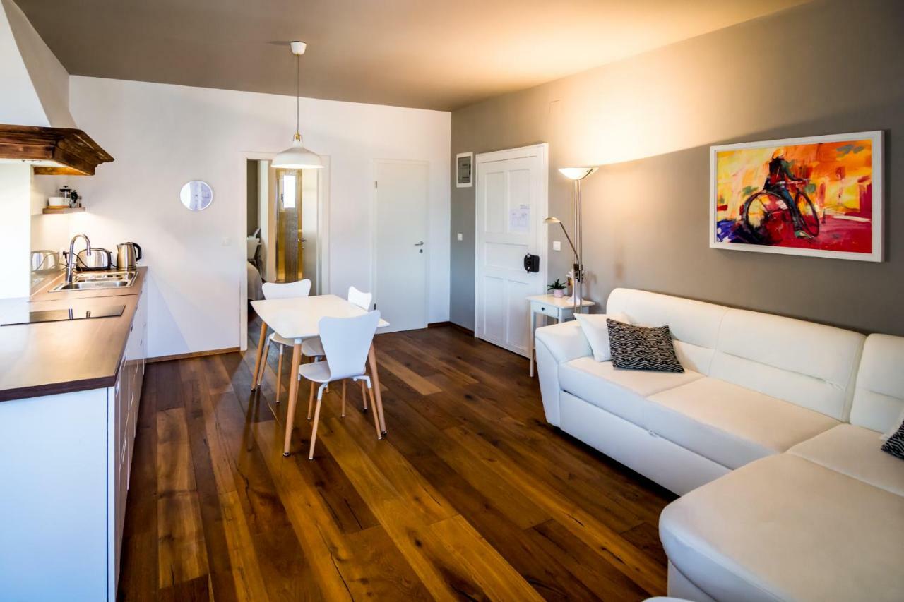Apartment Festina Lente Rovinj Exterior photo